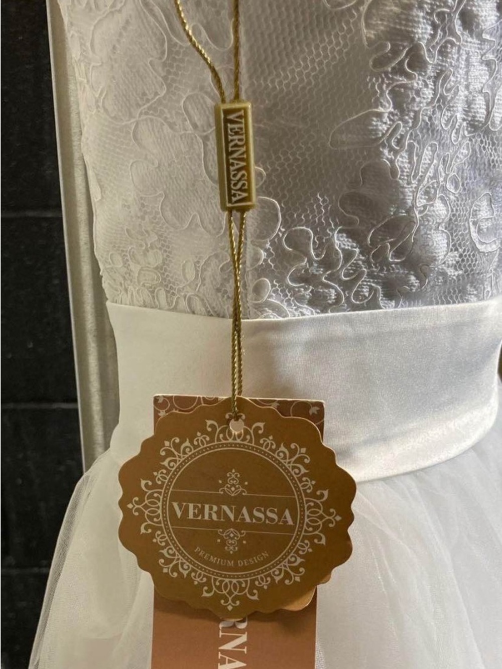 White Lace Bodice Tulle Wedding Dress - Picture 6 of 9